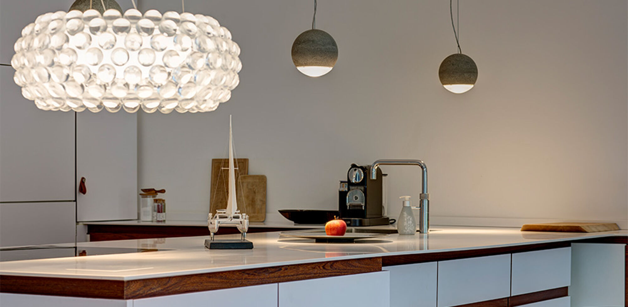 Richtige Beleuchtung Aktuelles News Trends Februar 2019 Tischler Möbeltischler woodendesign Möbeltischlerei Möbelmanufaktur Hamburg