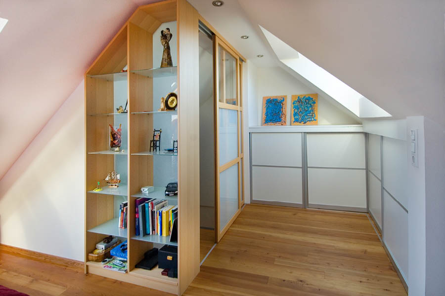 Dachschräge Raumnutzung nach Maß Maßanfertigung Aktuelles News Trends August 2020 Tischler Möbeltischler woodendesign Möbeltischlerei Möbelmanufaktur Hamburg