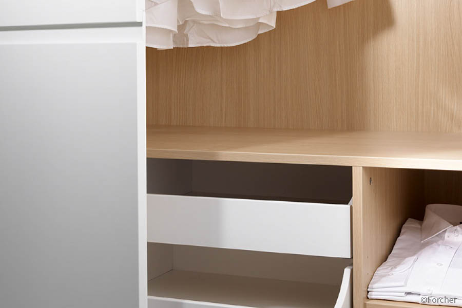 Für mehr Struktur im Kleiderschrank - Möbelmanufaktur woodendesign Hamburg Aktuelles News Trends Juni 2021