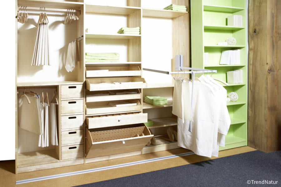 Für mehr Struktur im Kleiderschrank - Möbelmanufaktur woodendesign Hamburg Aktuelles News Trends Juni 2021