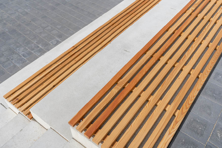 Aktuelles von der Möbeltischlerei woodendesign Holzmöbel in der Hafencity Geesthacht Sitzbänke vom Tischler Möbeltischler Möbelmanufaktur Hamburg