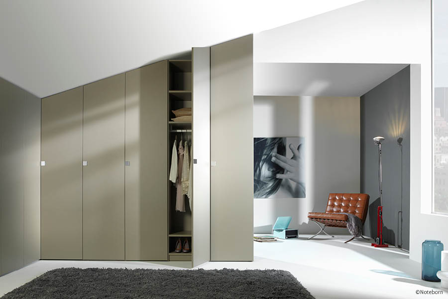 Aktuelles – Trends – News im September 2023 | Schräge Schränke im Schlafzimmer | Möbeltischlerei woodendesign | Tischler Möbeltischler Möbelmanufaktur Hamburg