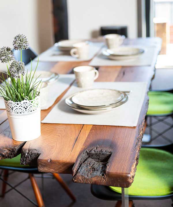 Altholztische & Altholzküchen aus dem Hause woodendesign sind Unikat mit Geschichte | Möbeltischlerei woodendesign aus Hamburg
