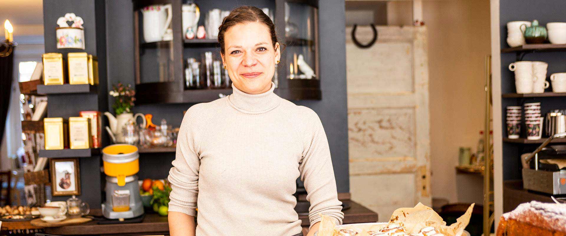 Kundenstimme von Kerstin Häseker, Malina Coffee & Stories für Jan Korf und das Team von woodendesign | Möbeltischlerei woodendesign aus Hamburg