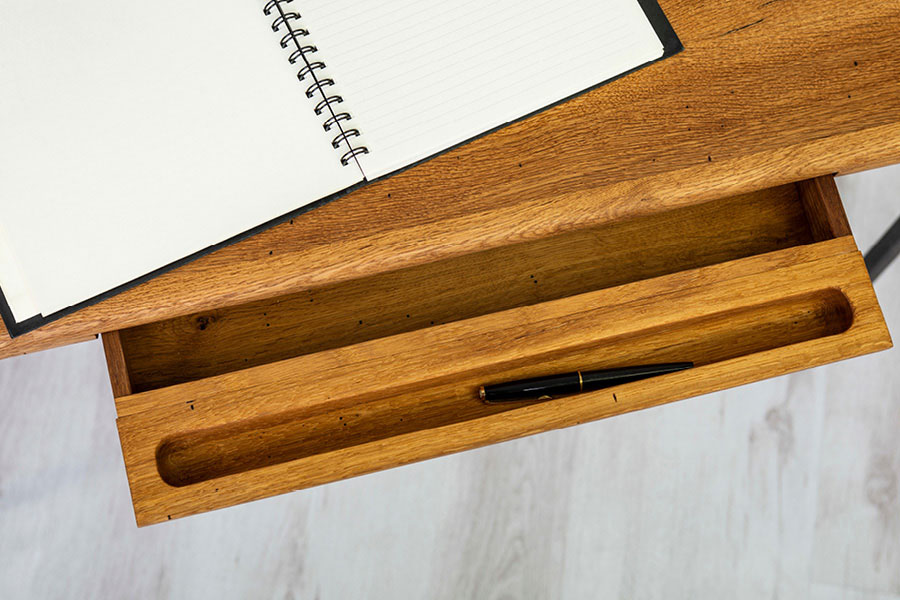 Altholzmöbel: rustike, feine Optik von Altholz – Ihre Möbeltischlerei in Hamburg mit der Spezialisierung auf Möbel aus Altholz – Tischlerei woodendesign feine Möbel