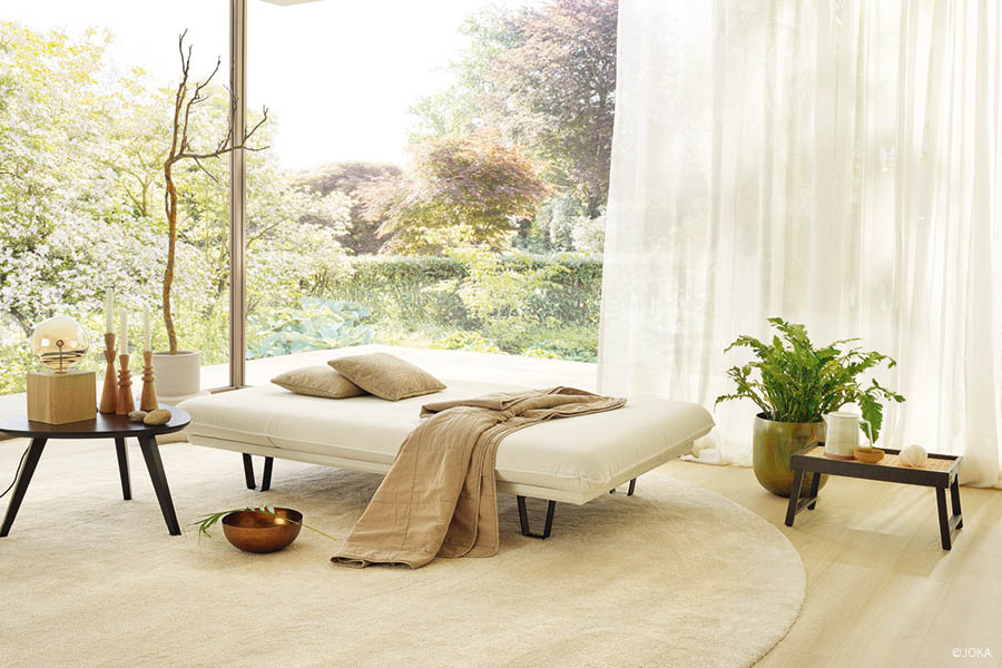 Wohnserie Butterfly Wohnliege - Ihre Möbeltischlerei in Hamburg für Wohnmöbel - Designmöbel & Polstermöbel der Marke JOKA für gehobene Wohn- und Schlafkultur - woodendesign feine Möbel